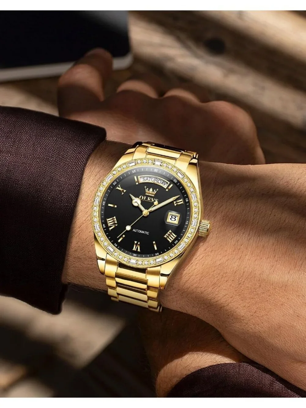 Men's Gold band & Black dial Leather Strap Classic Adjustable Dress Wrist Watch